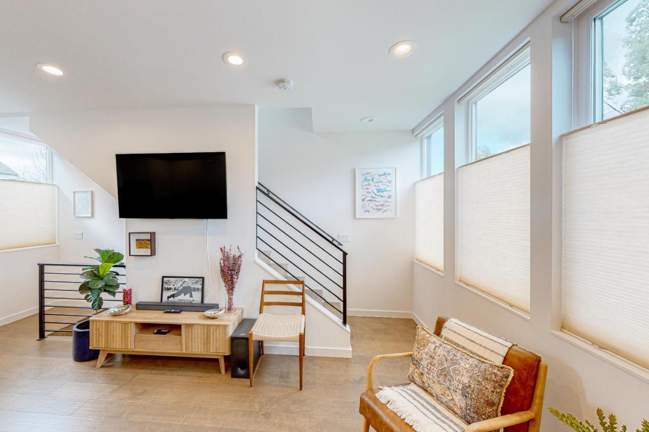Northlake Nirvana Seattle Extérieur photo